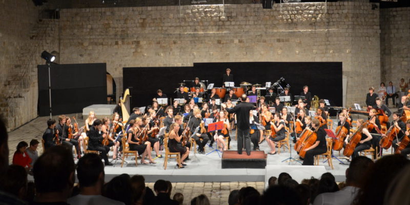 2011_Croatie_concert-remparts-dubrovnic-festival-professionnel-1400x600